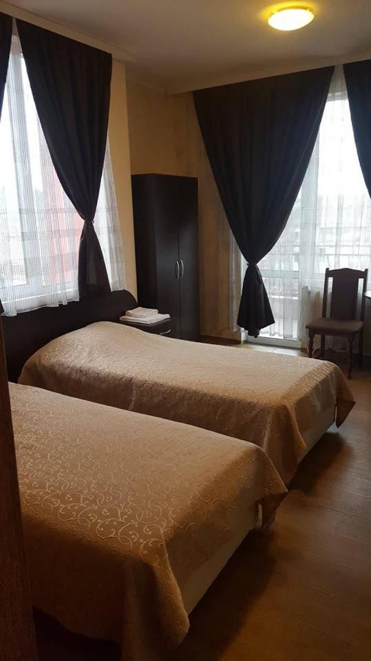 Guest House Chinar 08 Кірково Екстер'єр фото